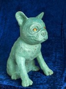Sittande bulldogg
